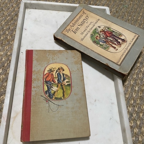 𝅺the adventures of Tom Sawyer / illustrated by Donald McKay Twain 1946